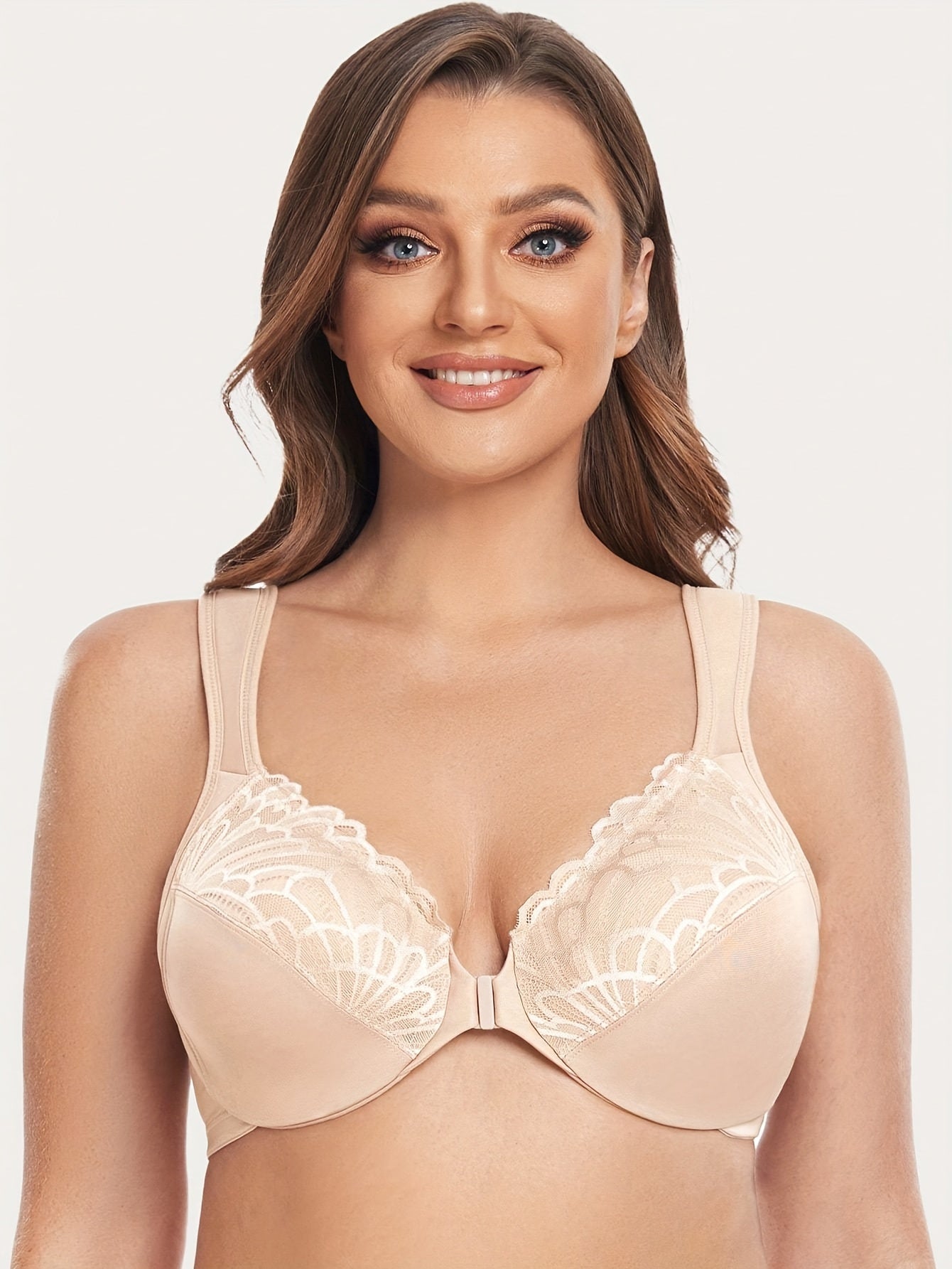 Women's Plus Size Front Closure Underwire Full Coverage Everyday Bra with Elegant Contrast Lace